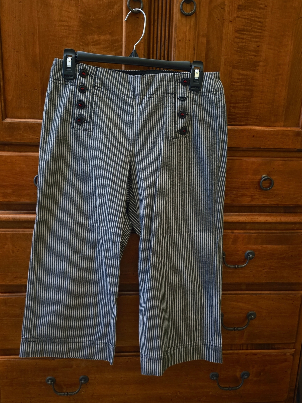 Striped Black & White Sailor Button Capris
